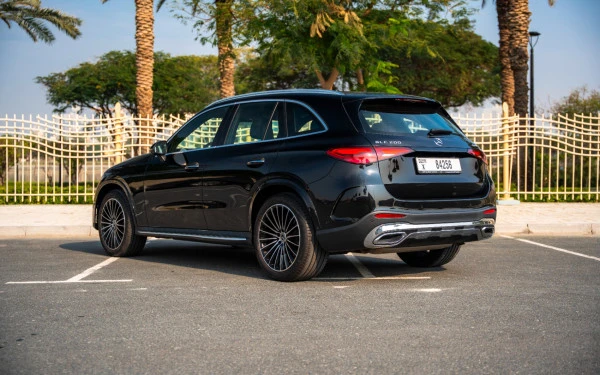 Mercedes GLC 200 SUV (Black), 2024