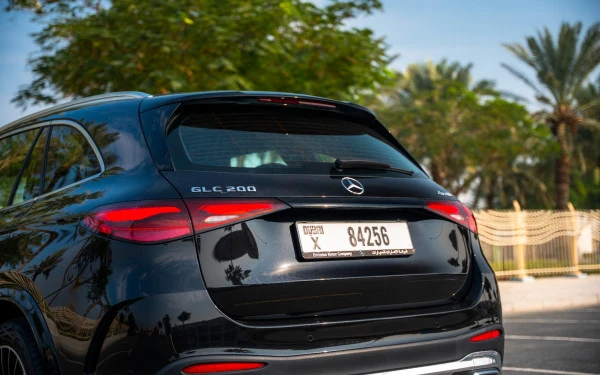 Mercedes GLC 200 SUV (Black), 2024
