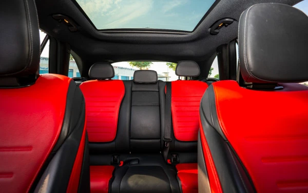 Mercedes GLC 200 SUV (Black), 2024