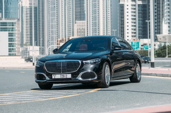 Mercedes Maybach S580 (Black), 2023