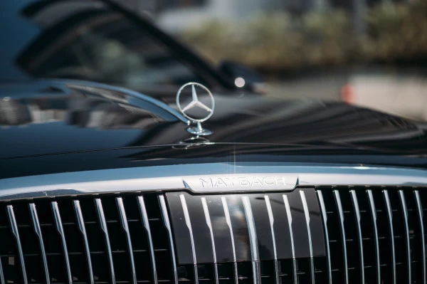 Mercedes Maybach S580 (Black), 2023