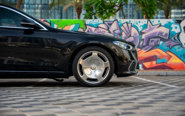 Mercedes Maybach S580 (Black), 2023