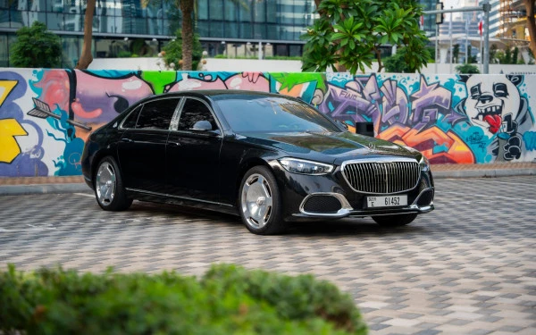 Mercedes Maybach S580 (Black), 2023