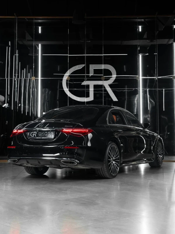 Mercedes S500 (Black), 2025