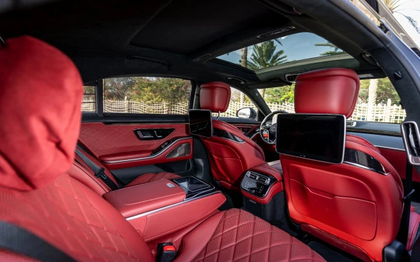 Mercedes S500 (Noir), 2021
