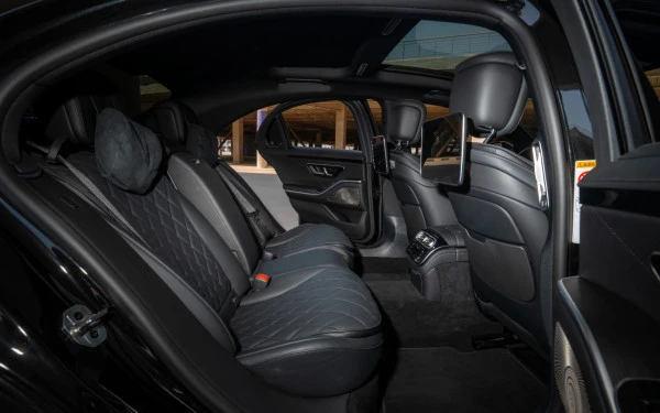 Mercedes S450 Maybach Kit (Black), 2023
