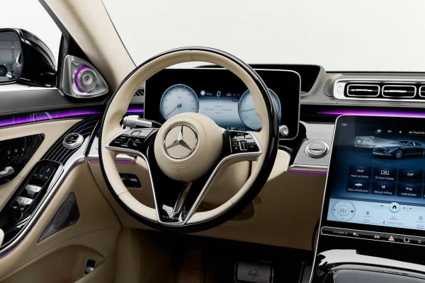 Mercedes S550 Maybach (Negro), 2023