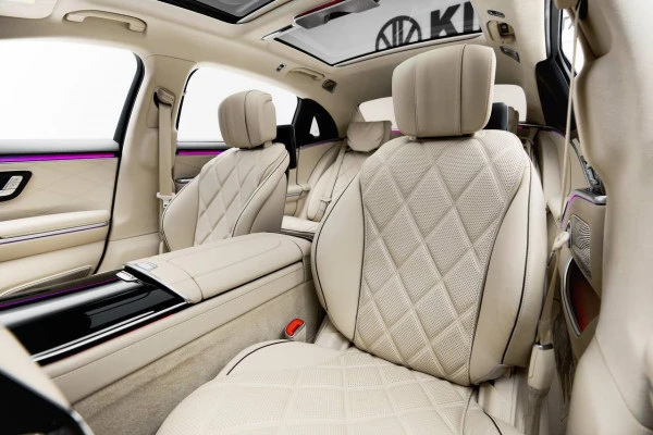 Mercedes S550 Maybach (Negro), 2023