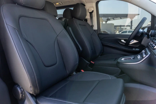 Mercedes V300 Avantgarde Extra Long (Black), 2025