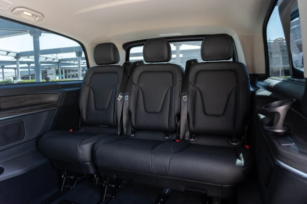 Mercedes V300 Avantgarde Extra Long (Black), 2025