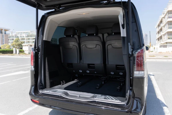 Mercedes V300 Avantgarde Extra Long (Black), 2025