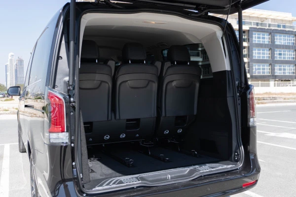 Mercedes V300 Avantgarde Extra Long (Black), 2025