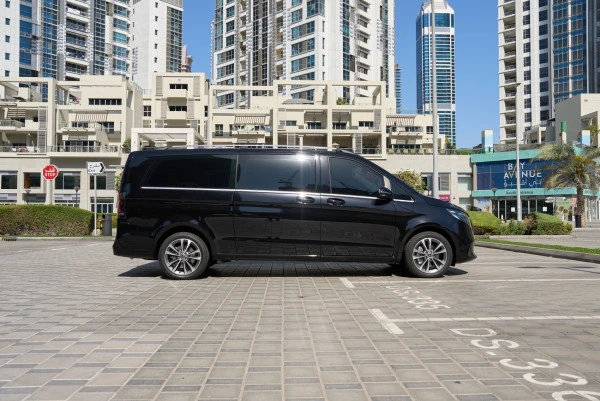 Mercedes V300 Avantgarde Extra Long (Black), 2025