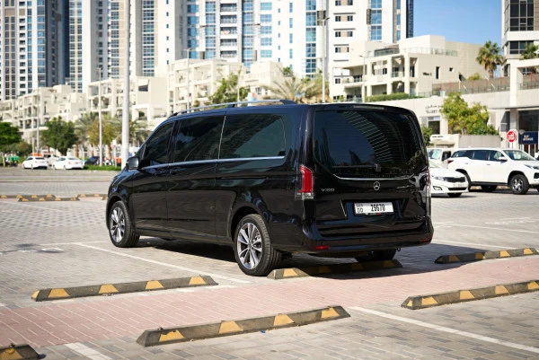Mercedes V300 Avantgarde Extra Long (Nero), 2025