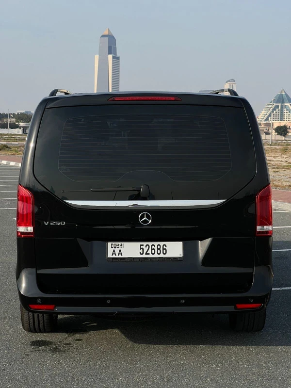 Mercedes V250 8S (Black), 2023