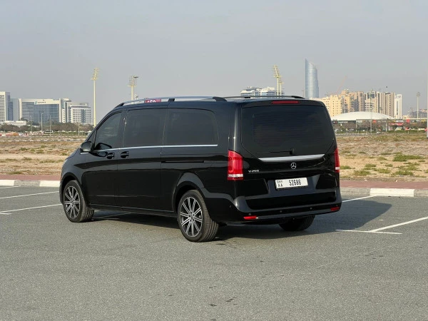 Mercedes V250 8S (Black), 2023