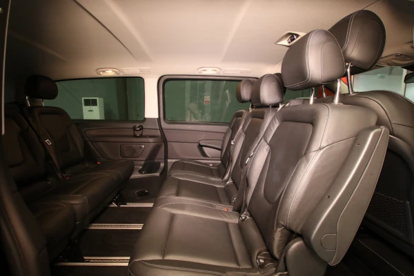 Mercedes V250 (Black), 2018