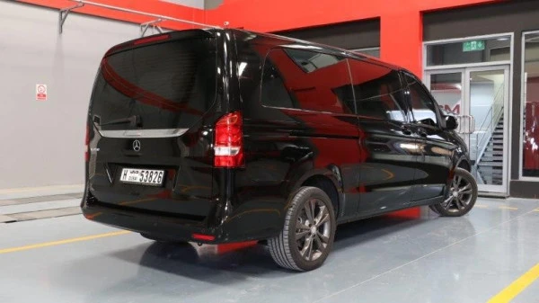 Mercedes V250 (Black), 2018