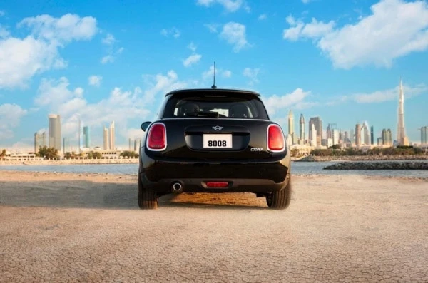 Mini Cooper (Black), 2019