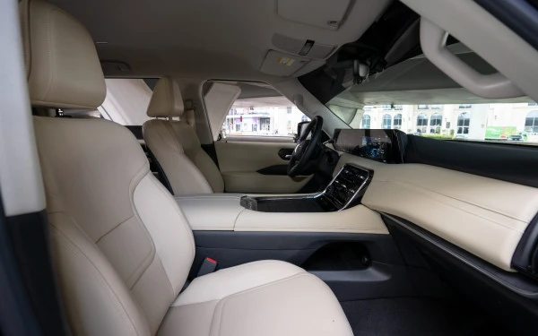 Nissan Patrol SE (Black), 2025
