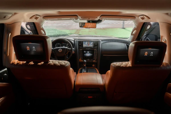 Nissan Patrol V8 (Black), 2020