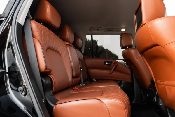 Nissan Patrol V8 (Black), 2020
