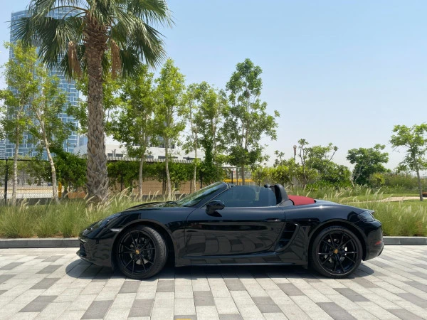 Porsche Boxster 718 (Black), 2022