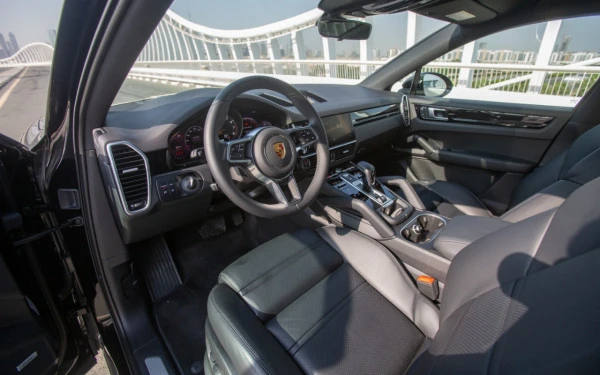 Porsche Cayenne coupe (Black), 2022