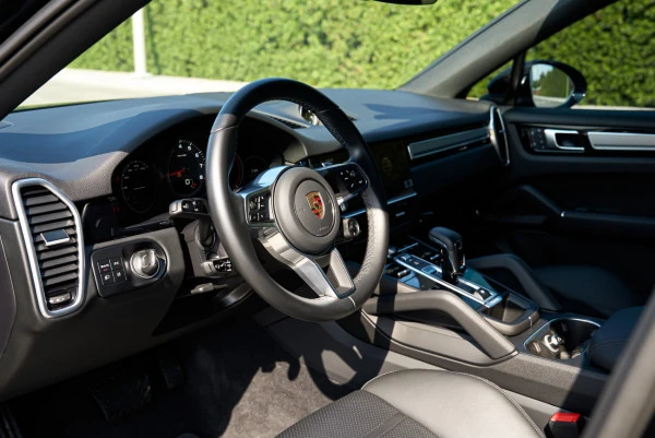 Porsche Cayenne coupe (Nero), 2022
