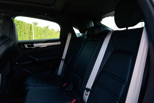 Porsche Cayenne coupe (Nero), 2022