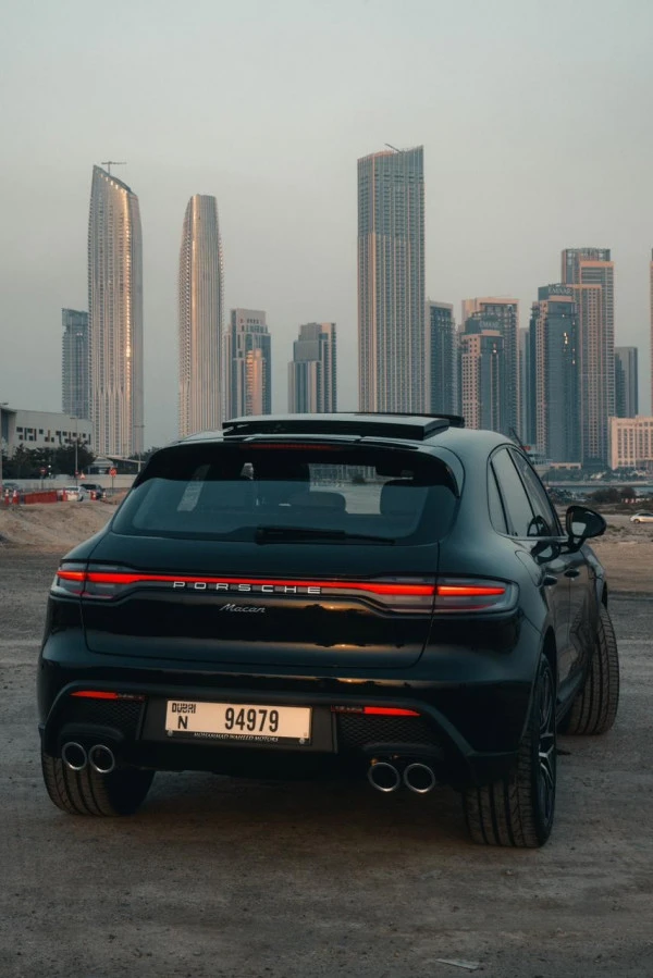Porsche Macan Platinum (Black), 2022