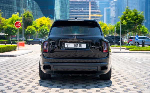 Rolls Royce Cullinan (Black), 2020