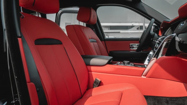 Rolls Royce Cullinan (Black), 2023