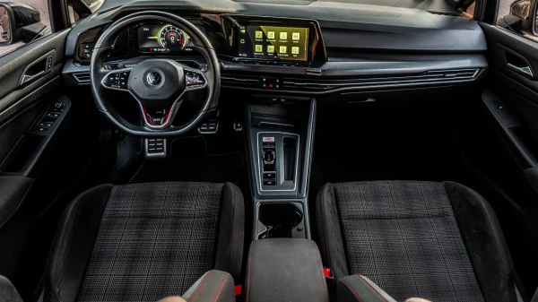 Volkswagen Golf GTI (Black), 2021