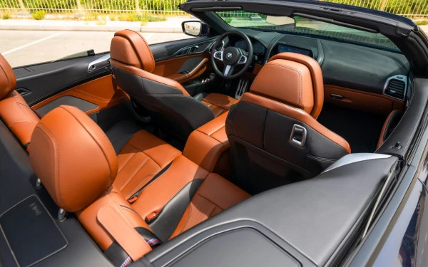 BMW 840i cabrio (Dark Blue), 2021