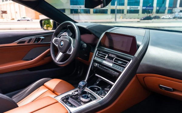 BMW 840i cabrio (Dark Blue), 2021