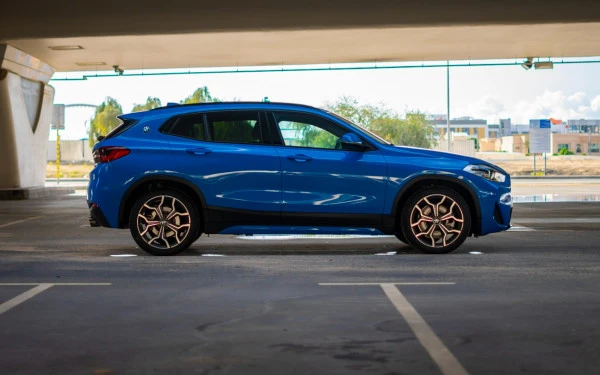 BMW X2 (Blue), 2022