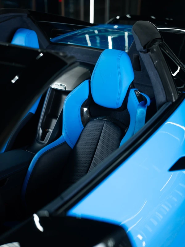 Chevrolet Corvette C8 STINGRAY 3LT (Blue), 2024