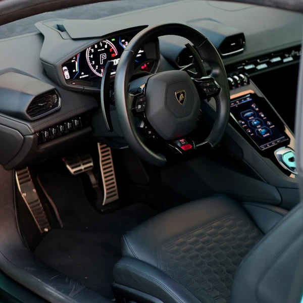 Lamborghini Huracan (Blue), 2021