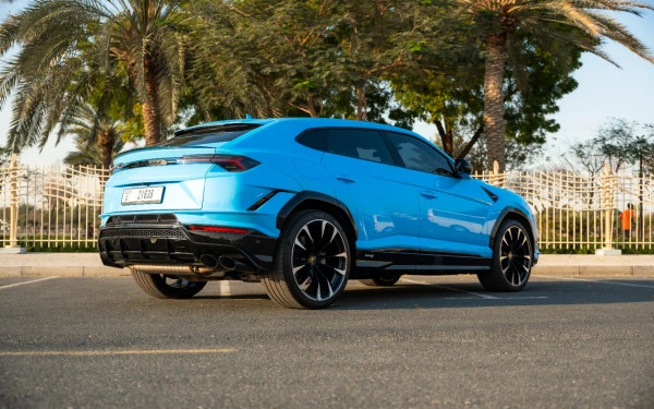 Lamborghini Urus (Blue), 2023