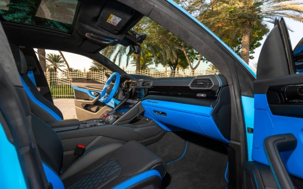 Lamborghini Urus (Blue), 2023