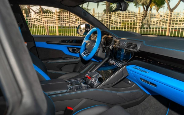 Lamborghini Urus (Blue), 2023