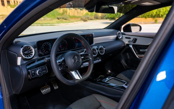 Mercedes A200 (Blue), 2025