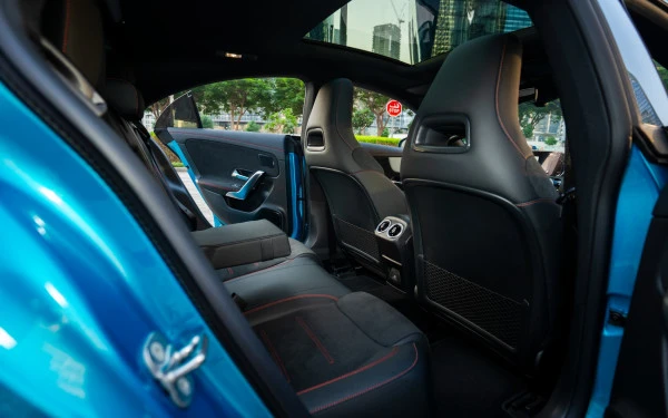 Mercedes CLA200 (Blue), 2026