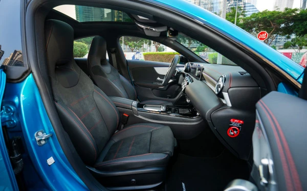 Mercedes CLA200 (Blue), 2026