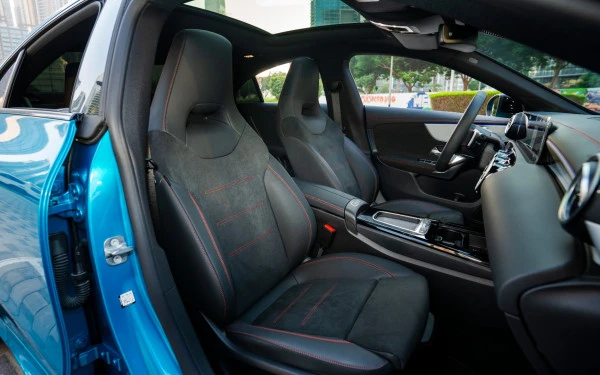 Mercedes CLA200 (Blue), 2026