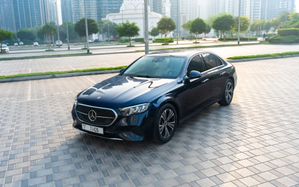 Mercedes E200 (Blue), 2025