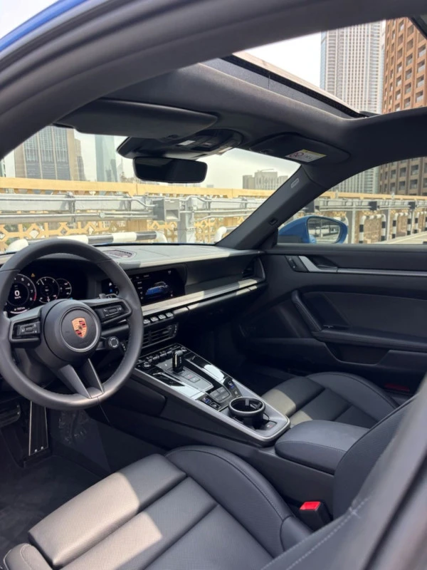 Porsche 911 / Carrera (Blue), 2026