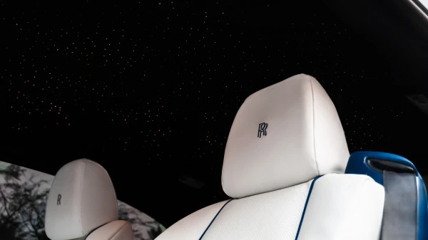 Rolls Royce Wraith (Blue), 2019