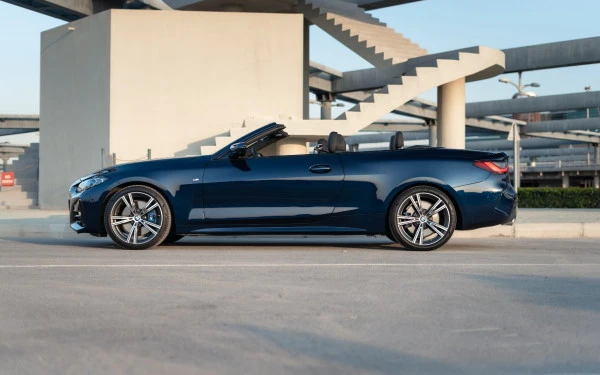 BMW 430i cabrio (Dark Blue), 2023